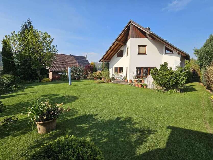Haus zum Kaufen in Vlotho 415.000 € 174 m² 6 zimmer
