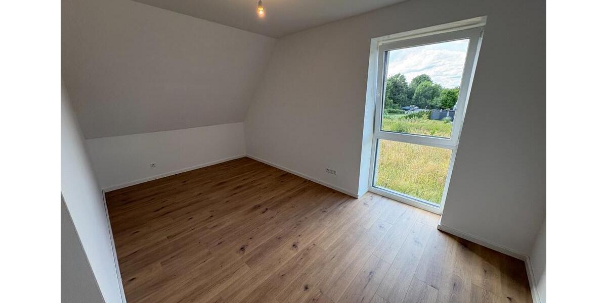 Reihenhaus Bünde - 5 Zimmer, 145 m&sup2;, 1.595&euro; | Angebot:25254950