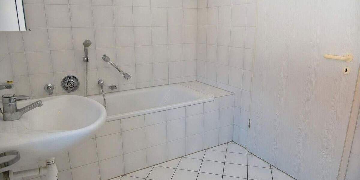 GT-Kattenstroth 3 Zimmer-Wohnung mit Balkon und Tiefgarage in ruhiger und zentraler Lage 3 zimmer