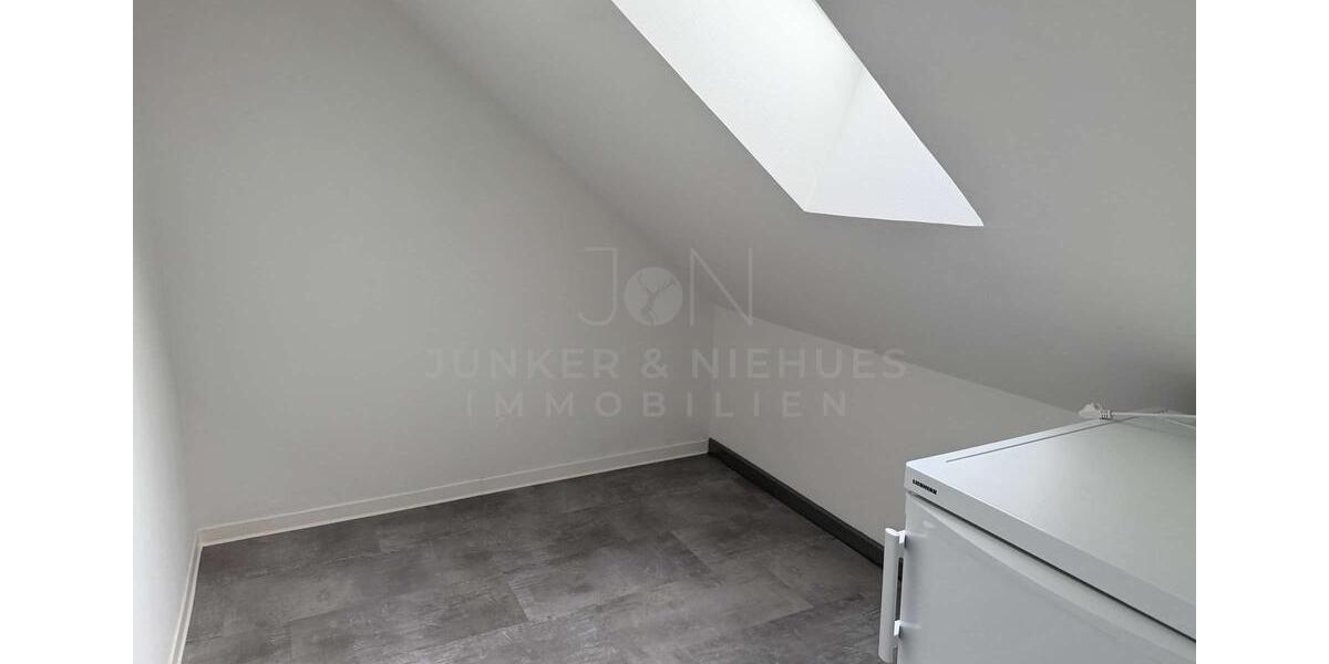 Dachgeschoßwohnung Leopoldshöhe - 3 Zimmer, 76 m&sup2;, 650&euro; | Angebot:25233590