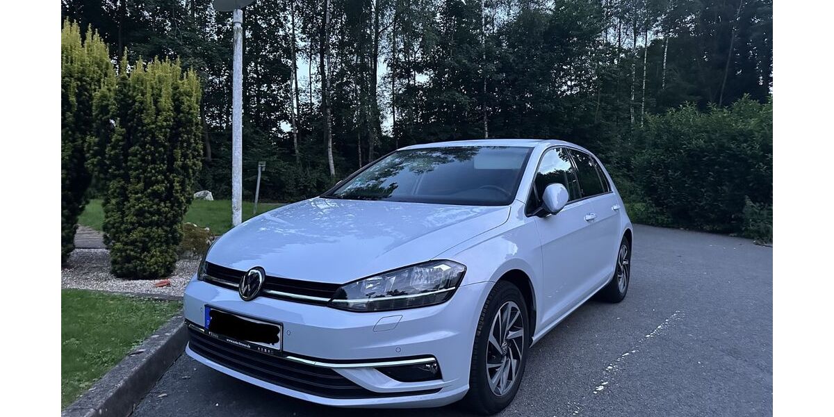 VW Golf 124.000 km 9.950 &euro; Kirchlengern 32278