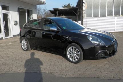 Alfa Romeo Giulietta 105.058 km 7.790 &euro; Bünde 32257