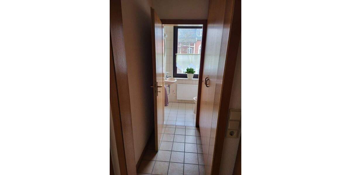 Provisionsfrei, Attraktive 2-Zimmer-Wohnung mit drei Balkonen und TG in der Innenstadt 2 zimmer