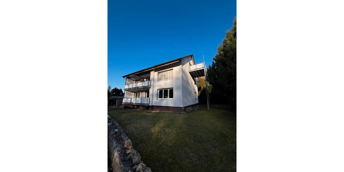 Dachgeschoßwohnung Bad Oeynhausen - 3 Zimmer, 82 m&sup2;, 950&euro; | Angebot:25389708