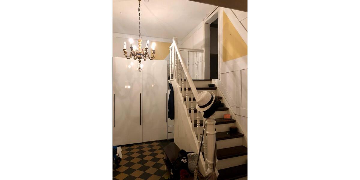 Einfamilienhaus Halle - 2 Zimmer, 90 m&sup2;, 850&euro; | Angebot:25297580