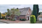 Gütersloh: Erdgeschoss mit Garten und Garage in einem 2 Familienhaus, stadtnahe Lage am Grüngürtel