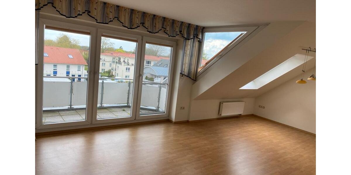 Dachgeschoßwohnung Bielefeld Brackwede - 3 Zimmer, 80 m&sup2;, 1.130&euro; | Angebot:25961218