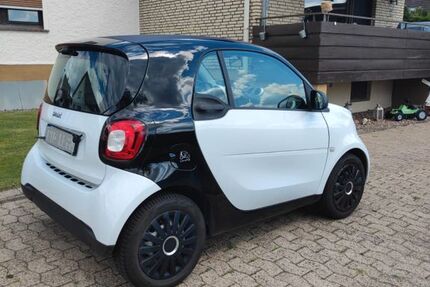 Smart ForTwo 70.000 km 7.100 € Bad Salzuflen 32105