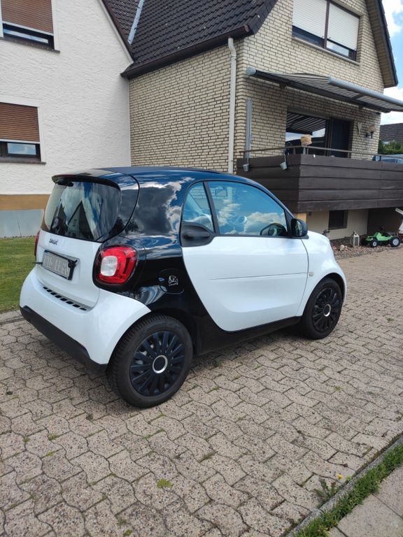 Smart ForTwo 70.000 km 7.100 € Bad Salzuflen 32105