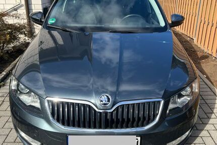 Skoda Octavia 125.000 km 12.500 € Hiddenhausen 32120