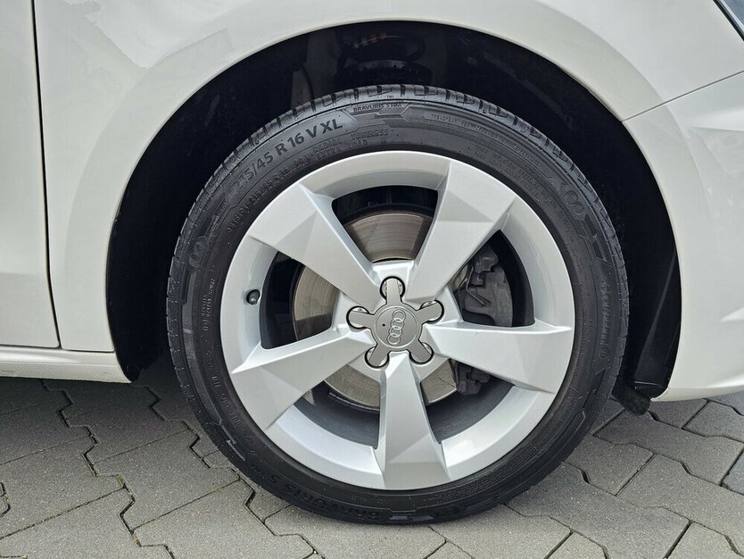 A1 1.6 TDI Sport NAVI XENON TEMPO.SHZ