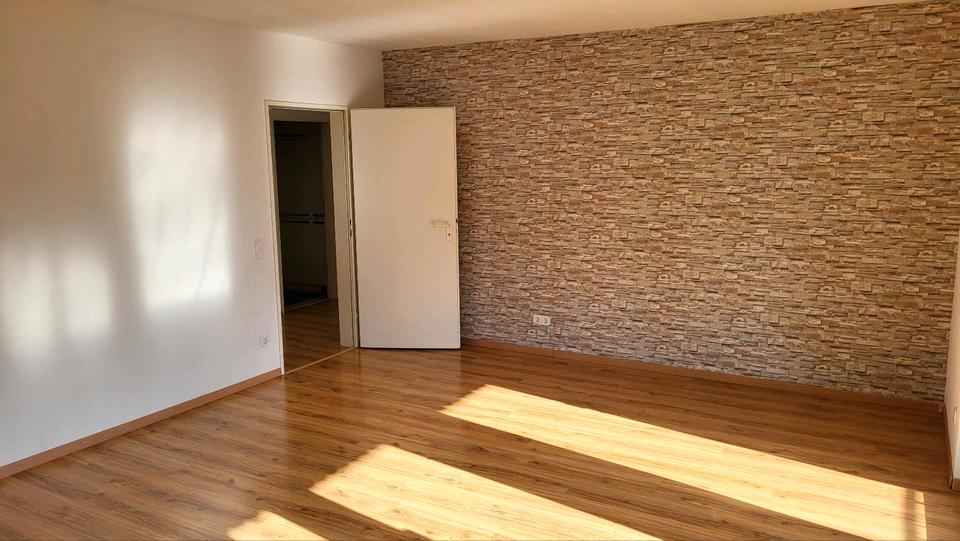 Etagenwohnung Gütersloh Isselhorst - 5 Zimmer, 95 m&sup2;, 1.400&euro; | Angebot:25642606