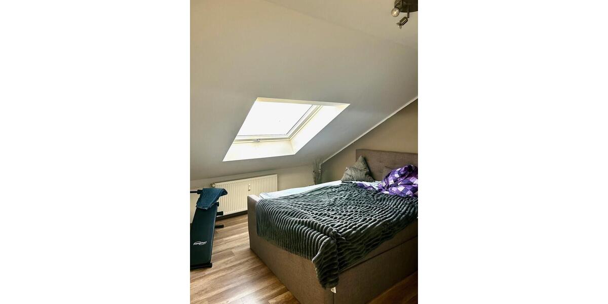 Dachgeschoßwohnung Detmold Hakedahl - 2.5 Zimmer, 75 m&sup2;, 189.000&euro; | Angebot:27038008