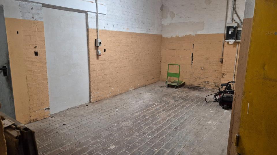 Gewerbeobjekt Halle - 1.500&euro; | Angebot:26470153