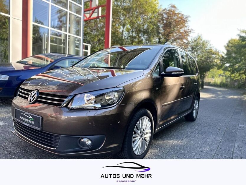 VW Touran 123.000 km 10.799 € Paderborn 33100