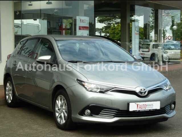 Toyota Auris 84.980 km 14.800 &euro; Bielefeld 33689