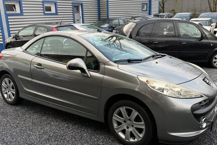 Peugeot 207 136.000 km 2.999 &euro; Detmold 32758