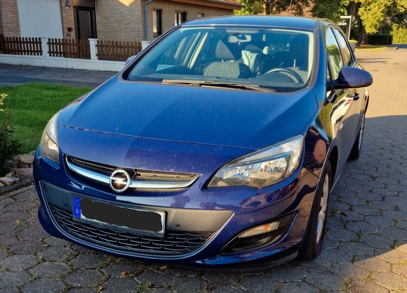 Opel Astra 131.000 km 5.900 € Lage 32791