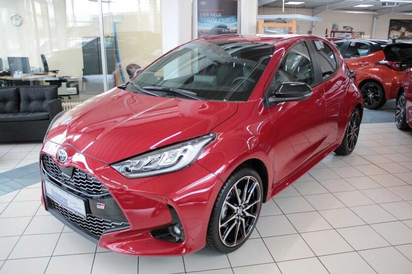 Toyota Yaris 20.000 km 23.590 € Paderborn 33104