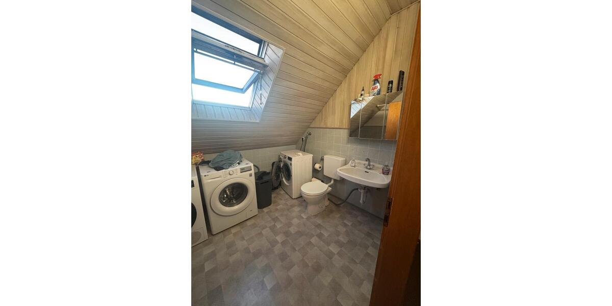 Etagenwohnung Spenge - 6 Zimmer, 165 m&sup2;, 950&euro; | Angebot:25409328