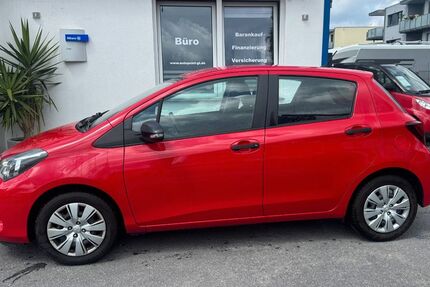 Toyota Yaris 79.000 km 8.649 &euro; Gütersloh 33330