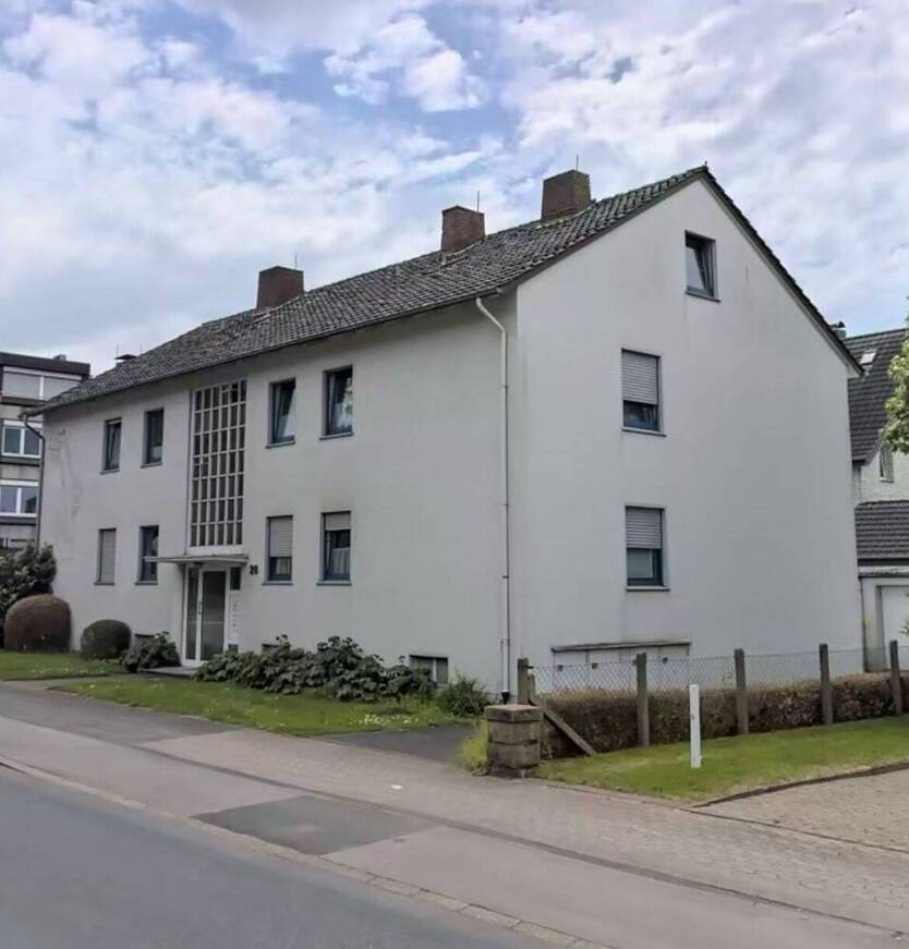 Gepflegtes und vermietetes 4-FH mit Ausbaureserve und viel Potenzial!