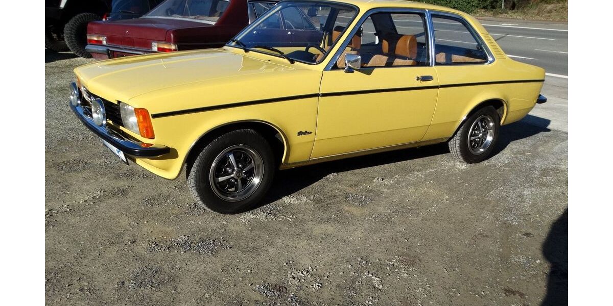 Opel Kadett 62.000 km 9.950 &euro; Vlotho 32602