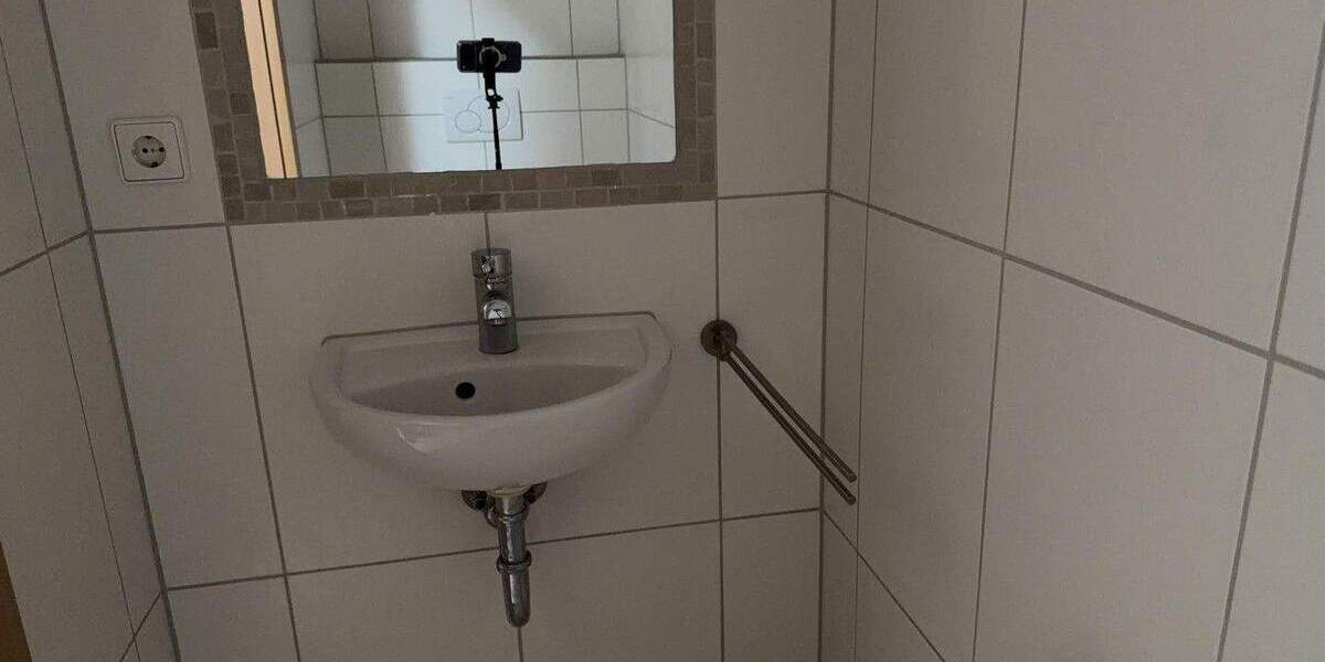 Etagenwohnung Schloß Holte-Stukenbrock Stukenbrock - 3 Zimmer, 82 m&sup2;, 255.000&euro; | Angebot:25756401