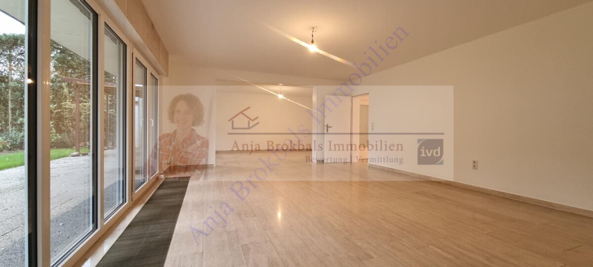 Gütersloh: Erdgeschoss mit Garten und Garage in einem 2 Familienhaus, stadtnahe Lage am Grüngürtel 4.5 zimmer