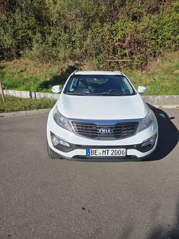 Kia Sportage 312.000 km 8.300 € Oelde 59302