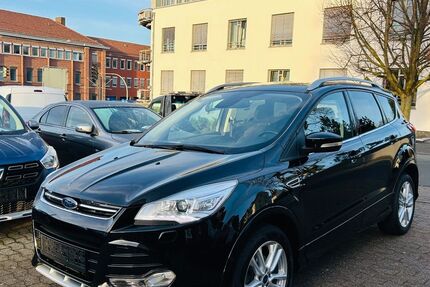 Ford Kuga 116.000 km 11.900 &euro; Bielefeld 33647
