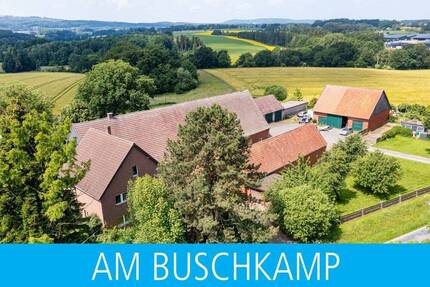 Traditionelle Hofstelle mit 2 Wohnungen und Nebengebäuden 8 zimmer