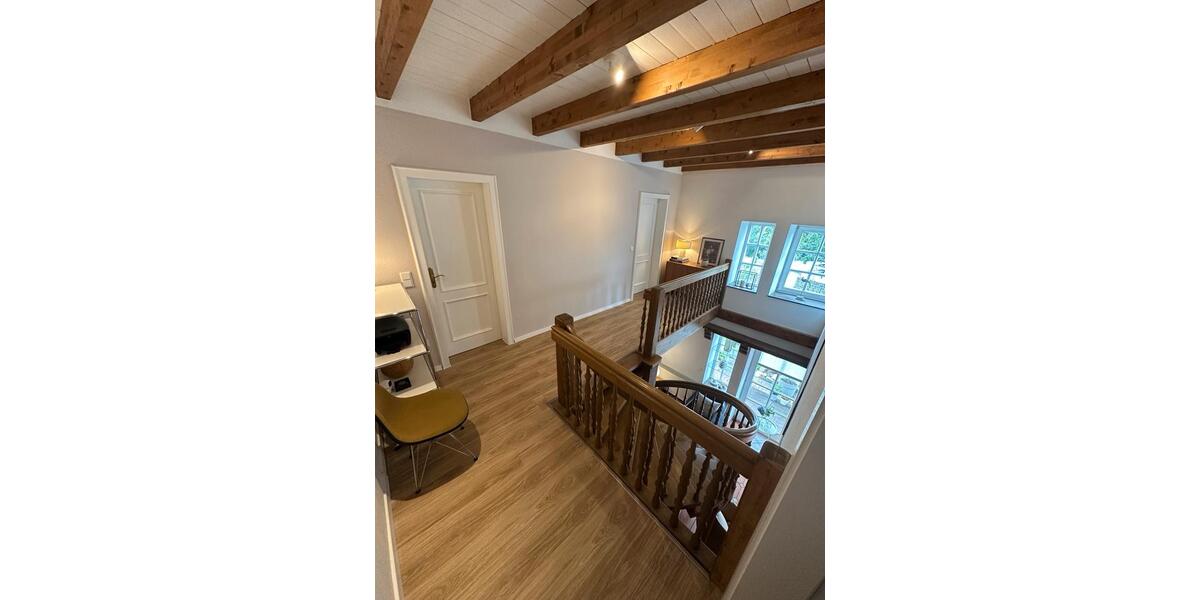 Maisonettenwohnung Hiddenhausen - 3 Zimmer, 157 m&sup2;, 1.350&euro; | Angebot:25635937