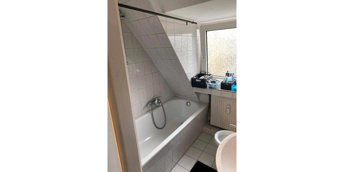 Dachgeschoßwohnung Bielefeld Schildesche - 2 Zimmer, 45 m&sup2;, 590&euro; | Angebot:25791808