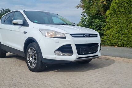Ford Kuga 109.300 km 10.500 &euro; Bünde 32257