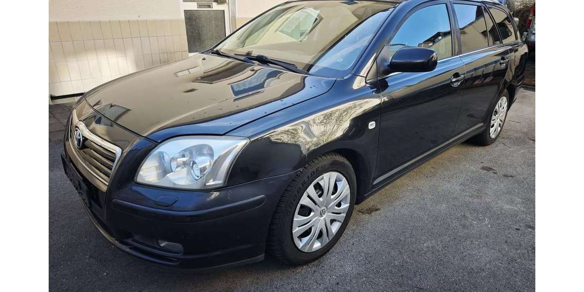 Toyota Avensis 177.995 km 2.600 &euro; Bielefeld 33602