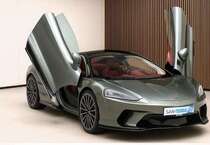 McLaren GT