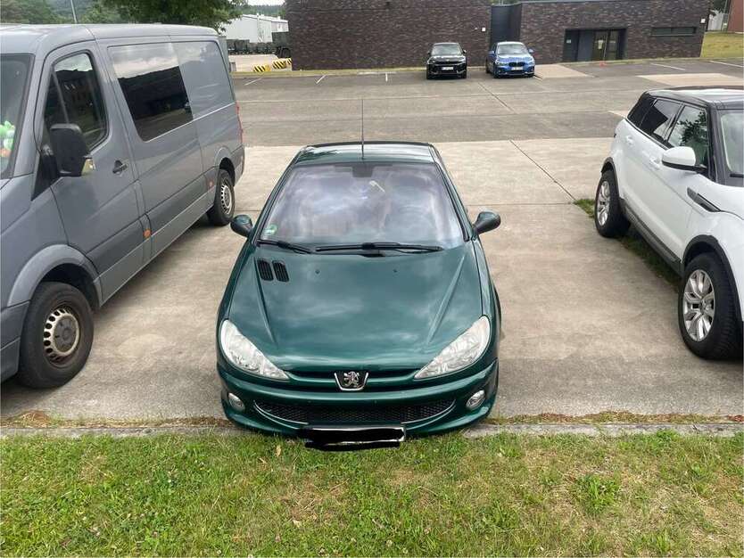 Peugeot 206 142.000 km 750 € Augustdorf 32832