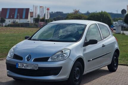 Renault Clio 208.247 km 1.500 &euro; Detmold 32760