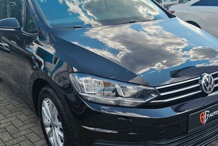 VW Touran 93.000 km 14.999 &euro; Bielefeld 33659