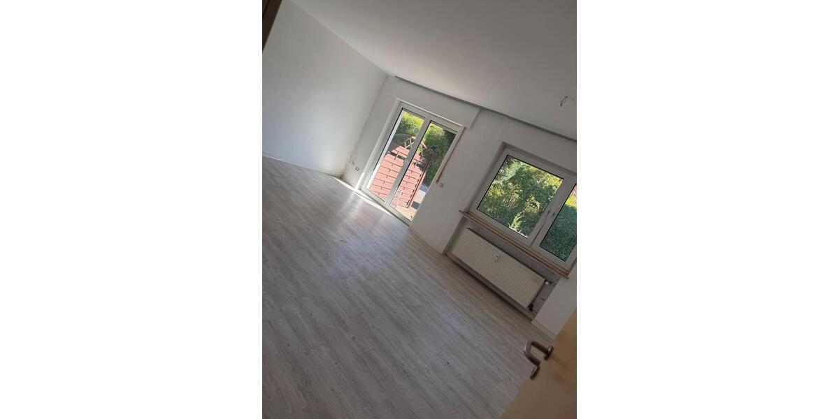 Etagenwohnung Detmold Hakedahl - 2 Zimmer, 65 m&sup2;, 890&euro; | Angebot:25148837