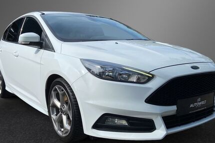 Ford Focus 86.000 km 16.690 &euro; Bad Salzuflen 32108