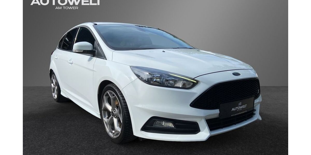 Ford Focus 86.000 km 16.690 &euro; Bad Salzuflen 32108