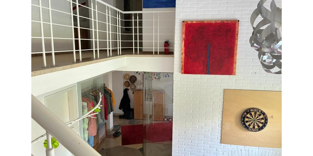 Großzügiges Einfamilien-Wohnhaus auf großem Grundstück 7 zimmer