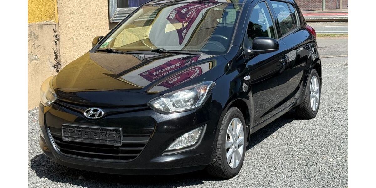 Hyundai i20 280.000 km 2.750 &euro; Bielefeld 33647