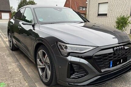 Audi Q8 e-tron 16.900 km 51.900 € Bad Laer 49196