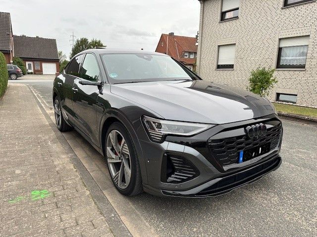 Audi Q8 e-tron 16.900 km 51.900 € Bad Laer 49196