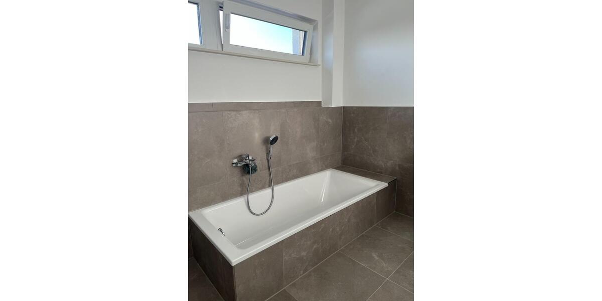 Offene Neubauwohnung mit großer Terasse 3 zimmer