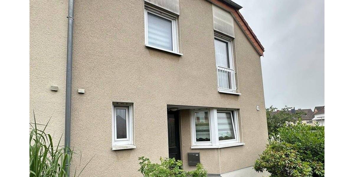 Platz für die ganze Familie - Charmantes Reihenendhaus in ruhiger Lage mit Garten und Garage in Bielefeld-Brackwede 4 zimmer