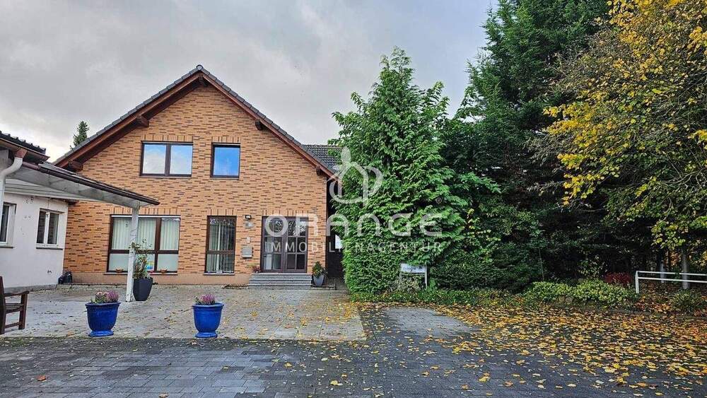 Mehrfamilienhaus, Wohnhaus Bad Salzuflen / Lockhausen Lockhausen - 1 Zimmer, 218 m&sup2;, 430.000&euro; | Angebot:25909224